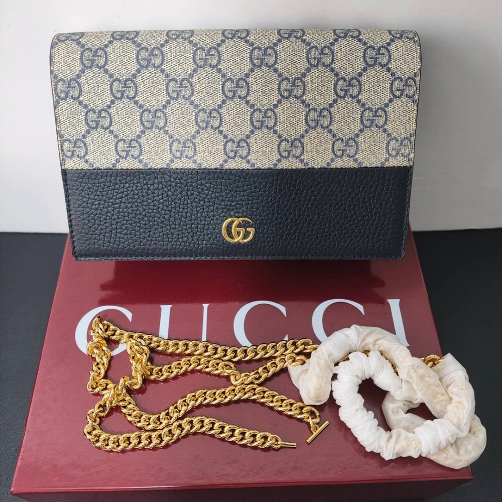 Gucci GG Marmont bi-color wallet on chain